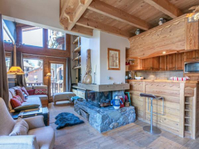 Appartement élégant avec cheminée et balcon, aux pieds des pistes et au cœur de Val-d'Isère - FR-1-694-138